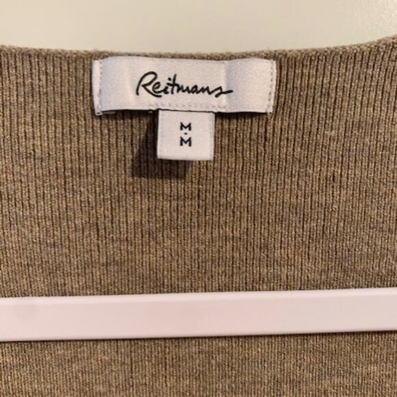 Neutral three-tone sweater - Picture 10 of 10